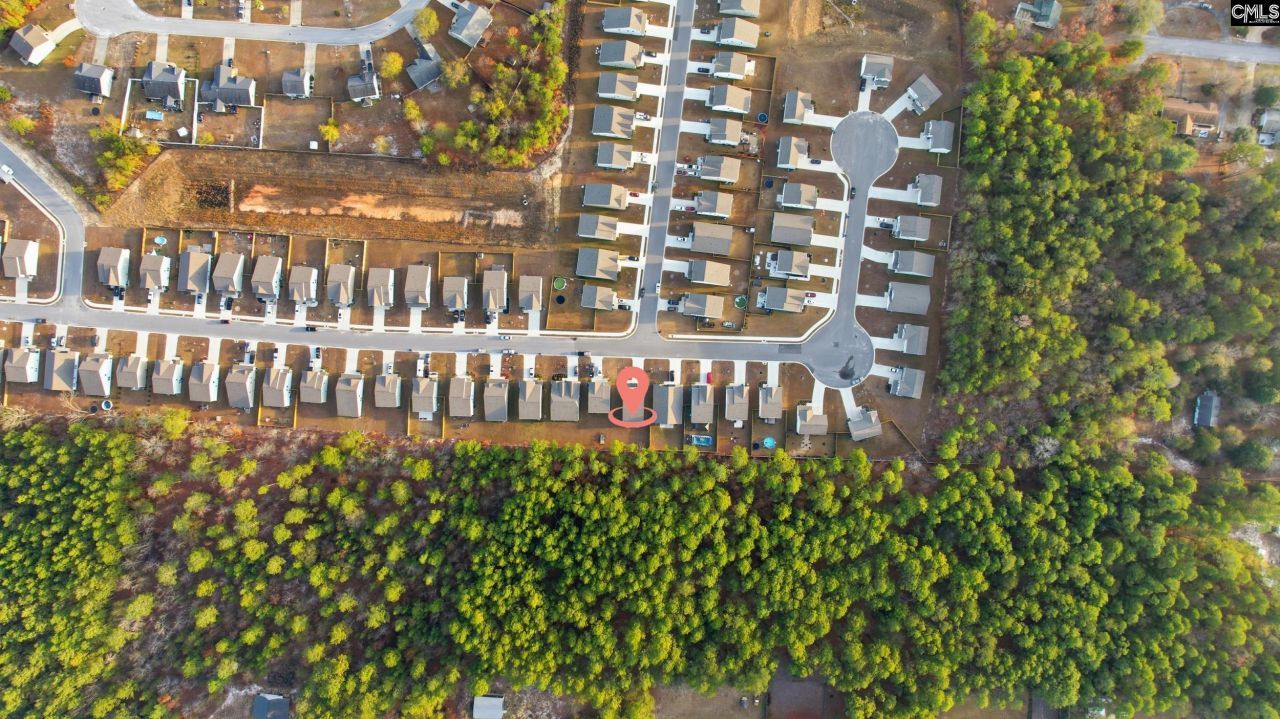 98 Parkwood Court Photo 48