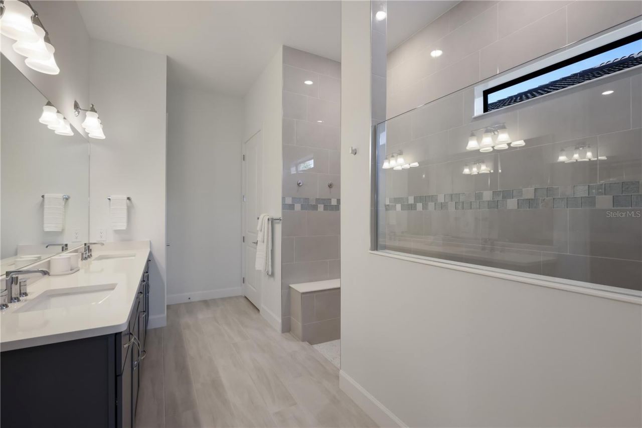 18025 Northwood Place, Bradenton, FL 34202 Photo