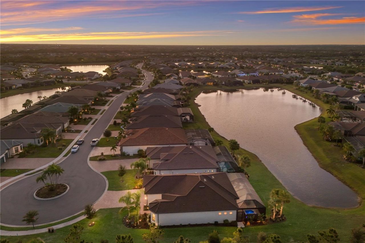 18025 Northwood Place, Bradenton, FL 34202 Photo