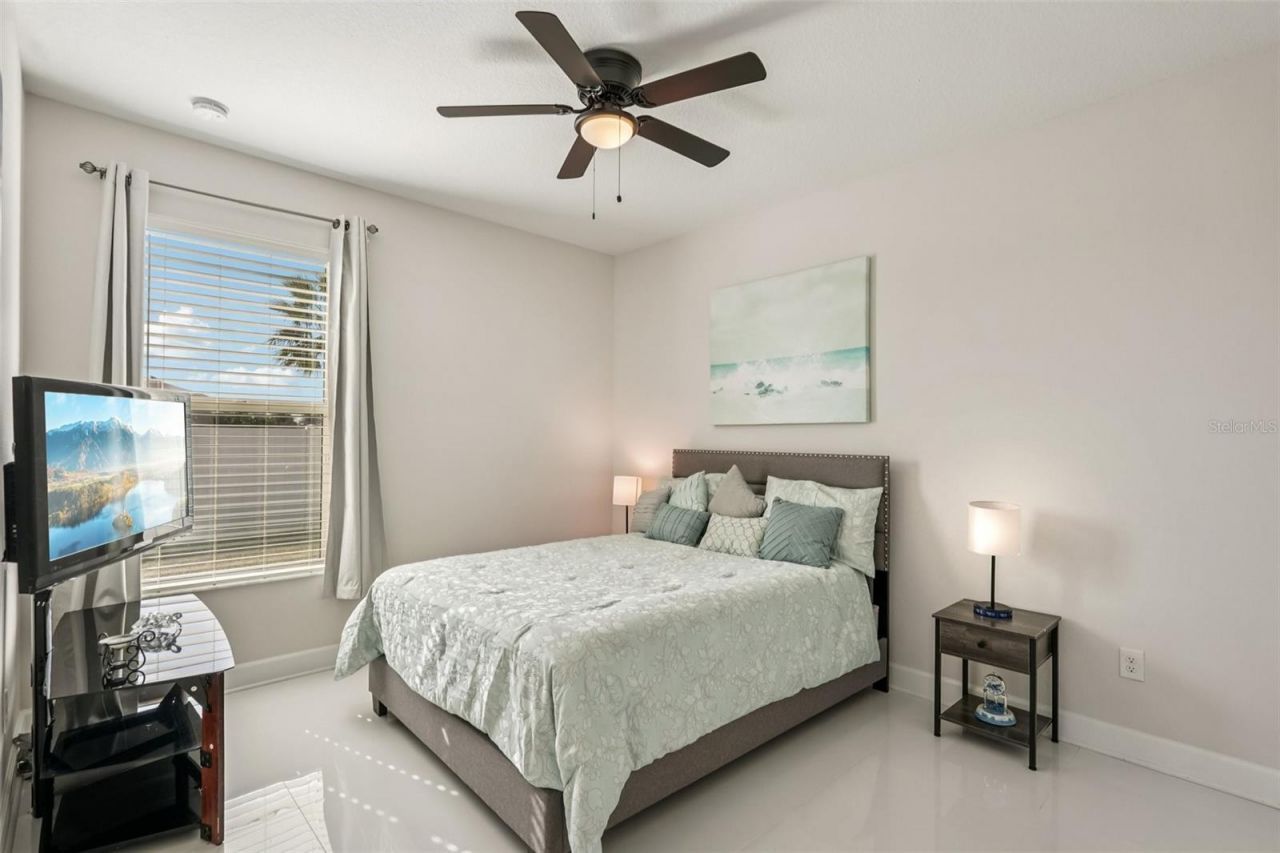 5027 Lake Toscana Drive, Wimauma, FL 33598 Photo