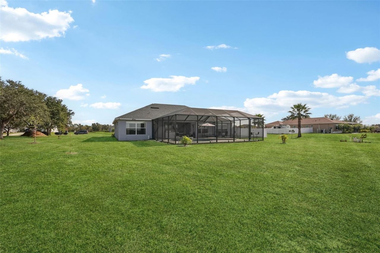5027 Lake Toscana Drive, Wimauma, FL 33598 Photo