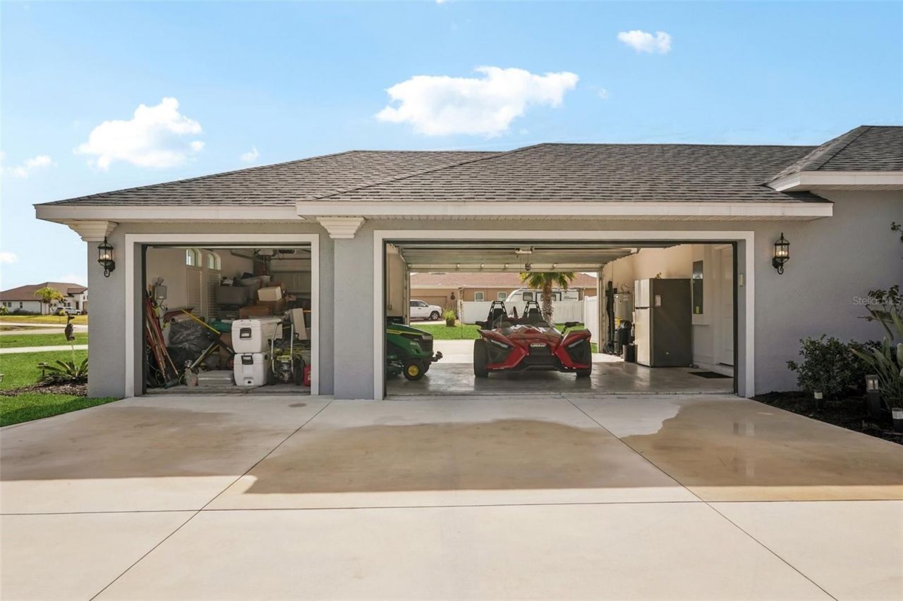 5027 Lake Toscana Drive, Wimauma, FL 33598 Photo