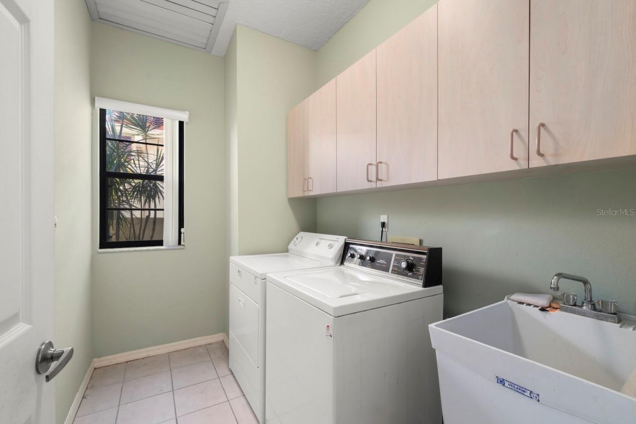4356 Marcott Circle, Sarasota, FL 34233 Photo