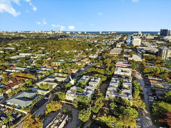 630 SE 15th St, Unit 3, Fort Lauderdale, FL 33316