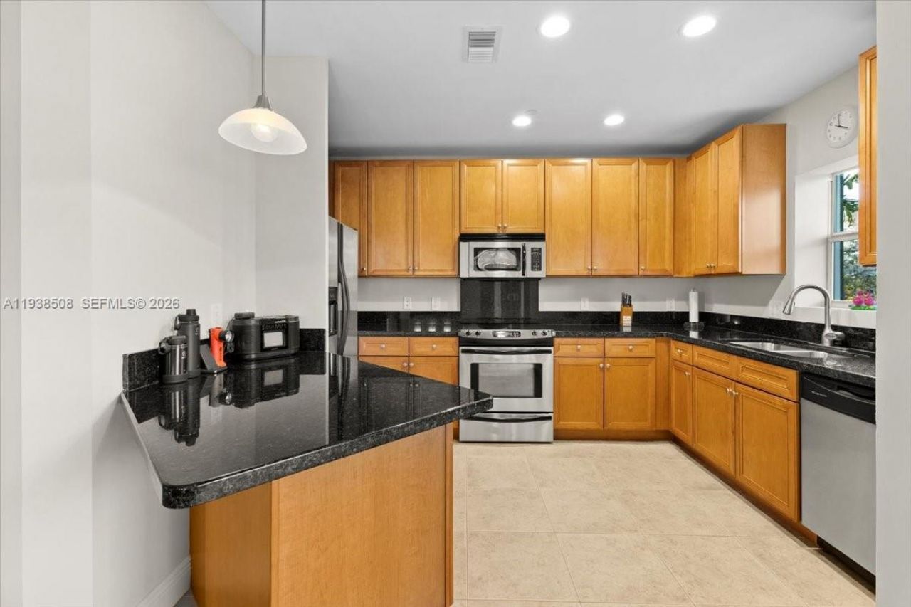 630 SE 15th St, Unit 3, Fort Lauderdale, FL 33316 Photo