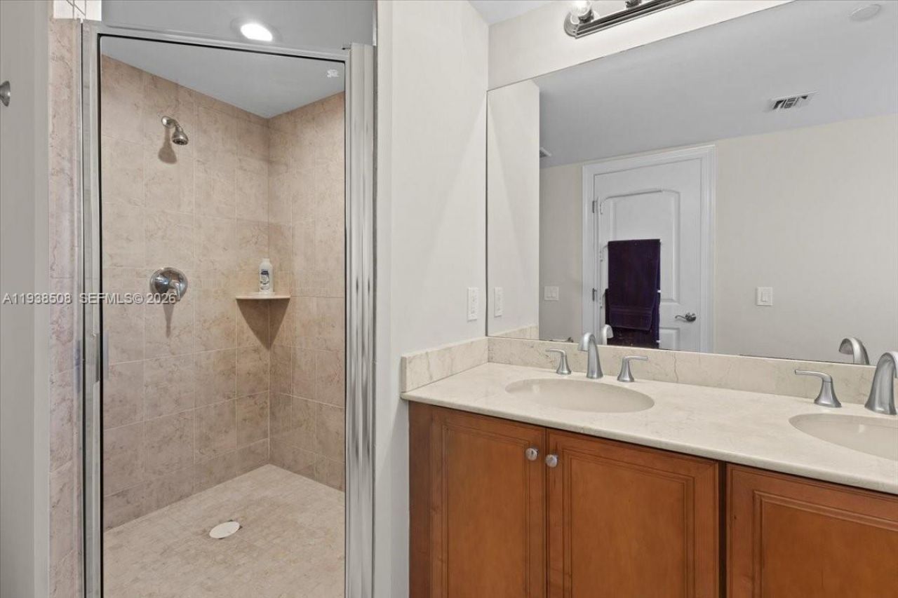 630 SE 15th St, Unit 3, Fort Lauderdale, FL 33316 Photo