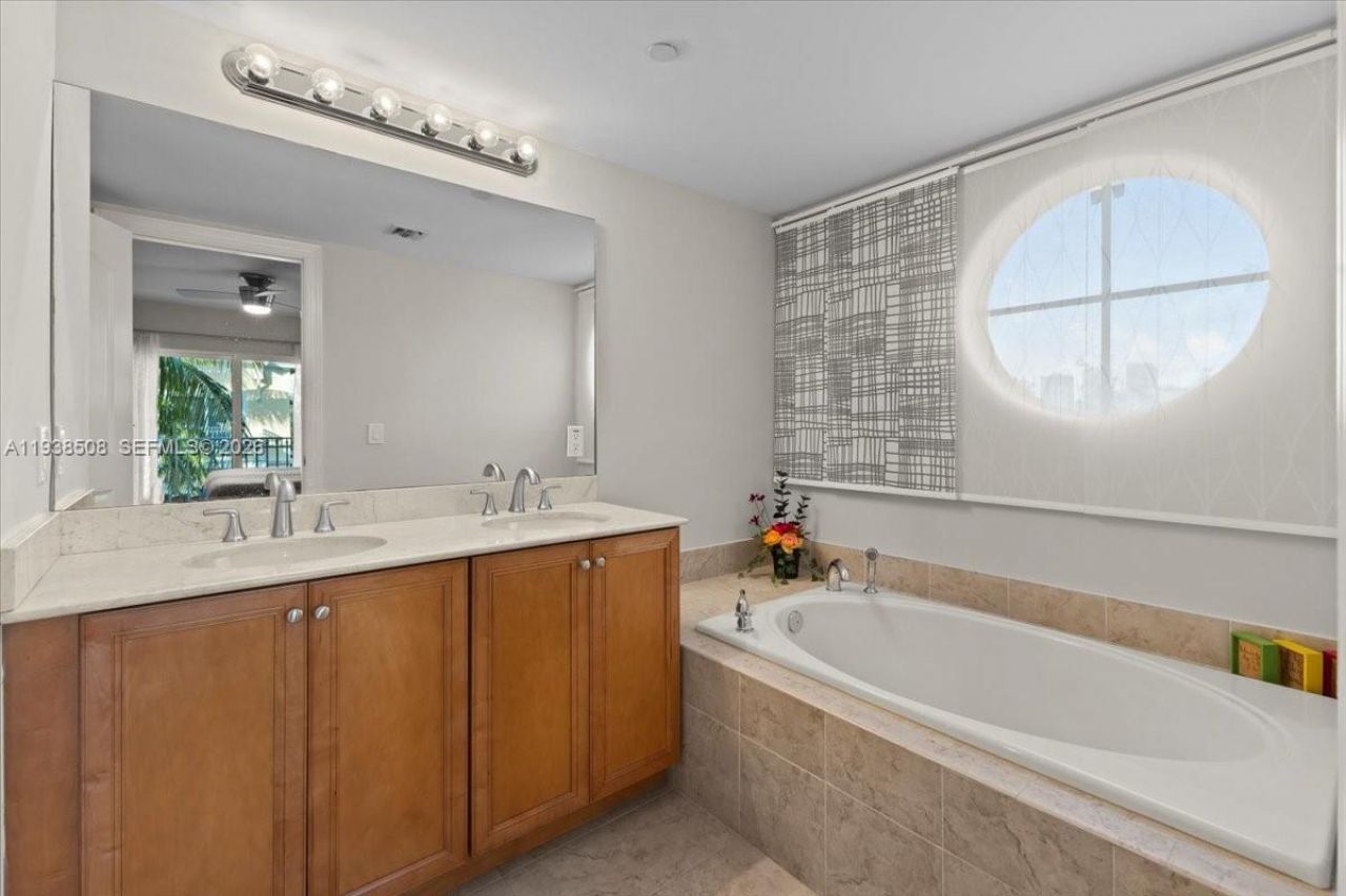 630 SE 15th St, Unit 3, Fort Lauderdale, FL 33316 Photo