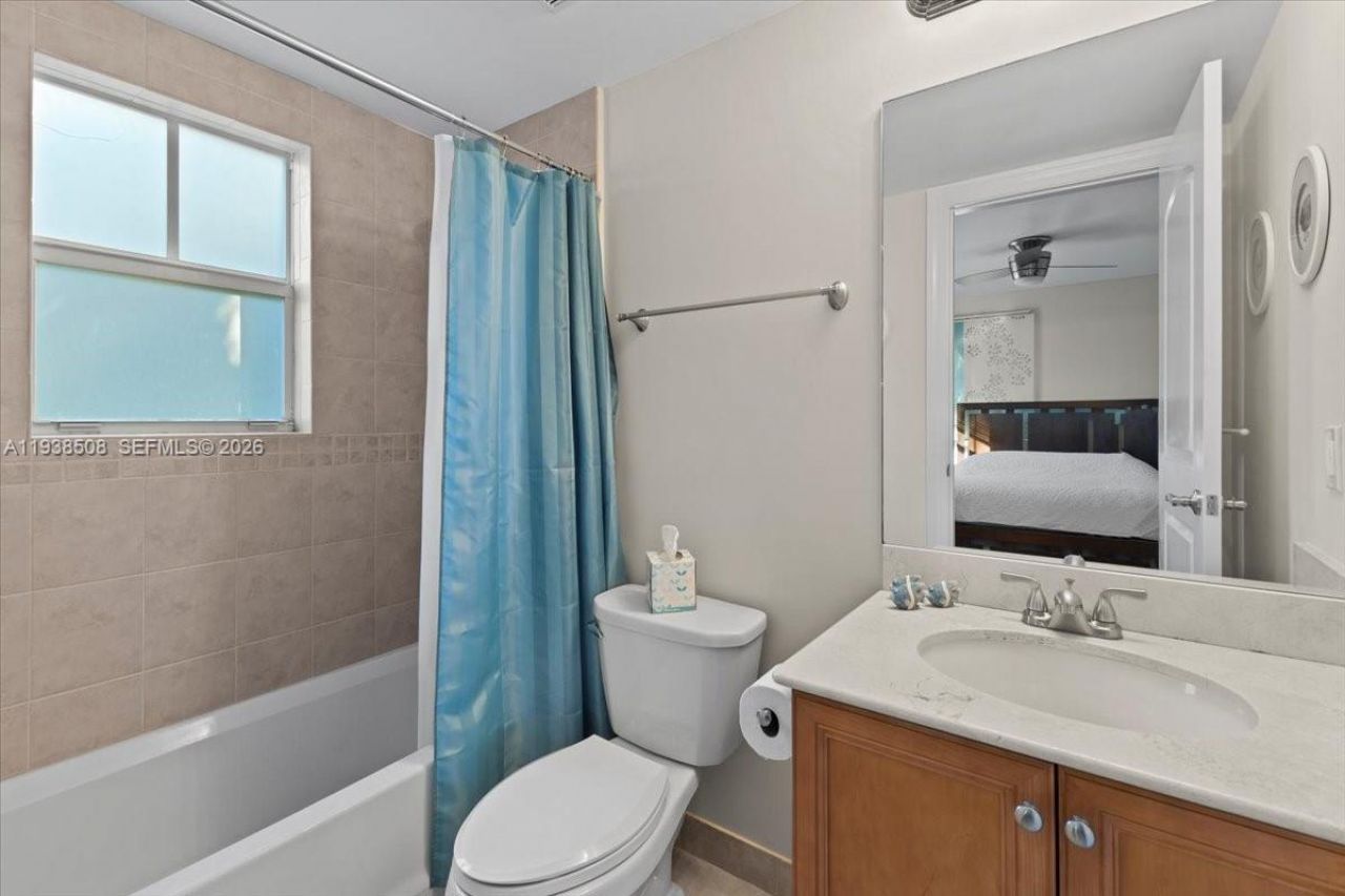 630 SE 15th St, Unit 3, Fort Lauderdale, FL 33316 Photo