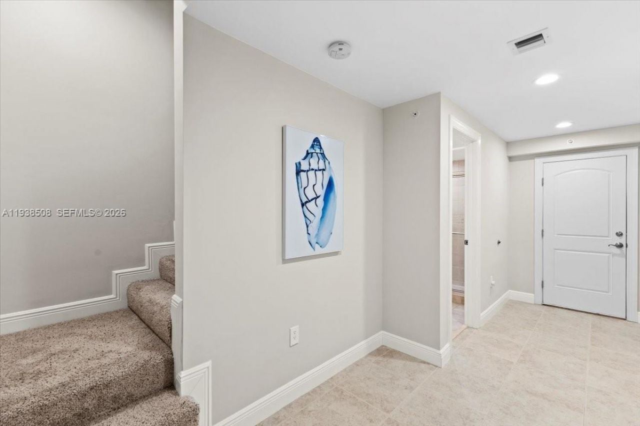 630 SE 15th St, Unit 3, Fort Lauderdale, FL 33316 Photo