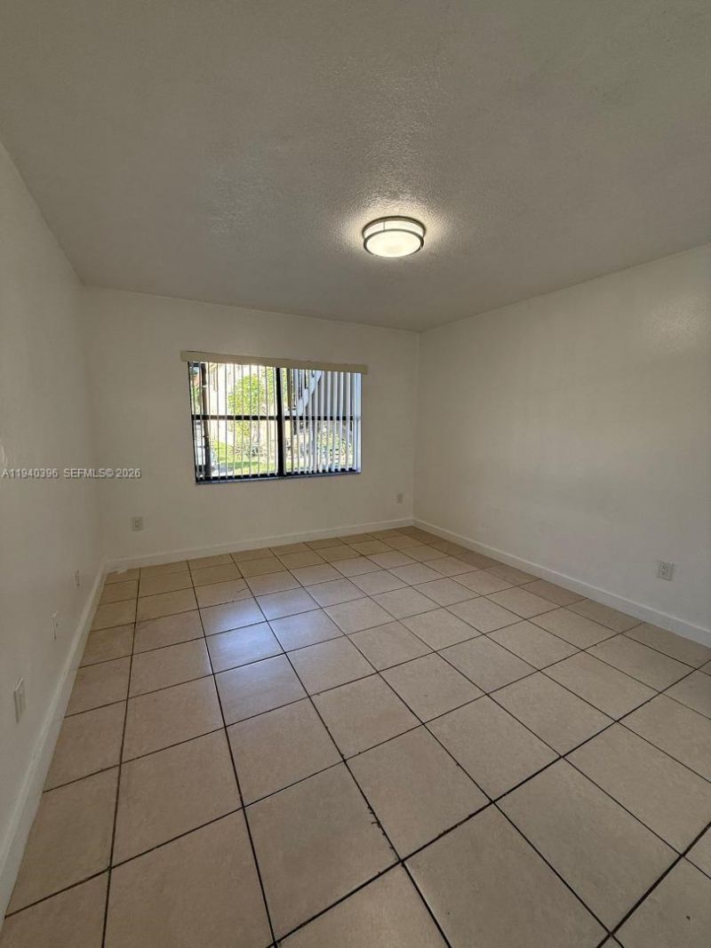 6545 W 27th Ct , Unit 11-47, Hialeah, FL 33016 Photo