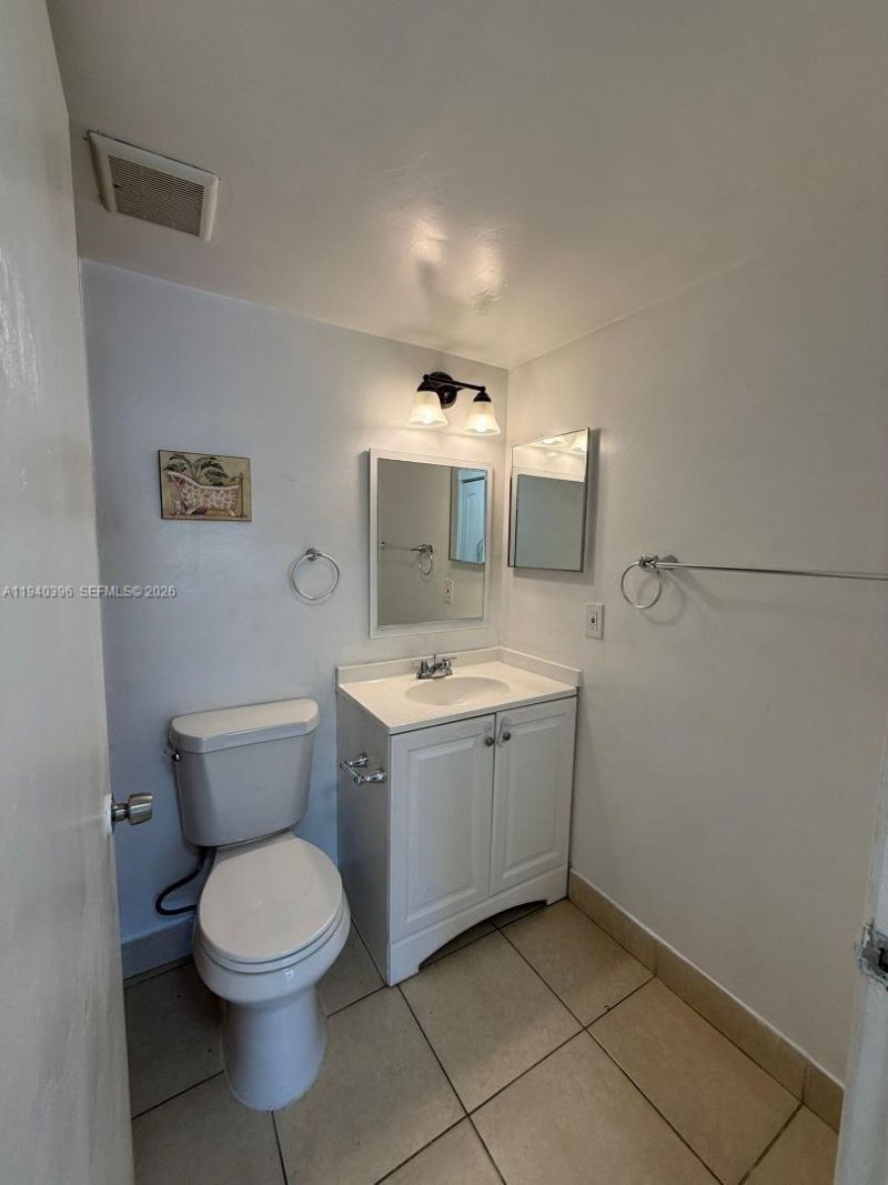 6545 W 27th Ct , Unit 11-47, Hialeah, FL 33016 Photo