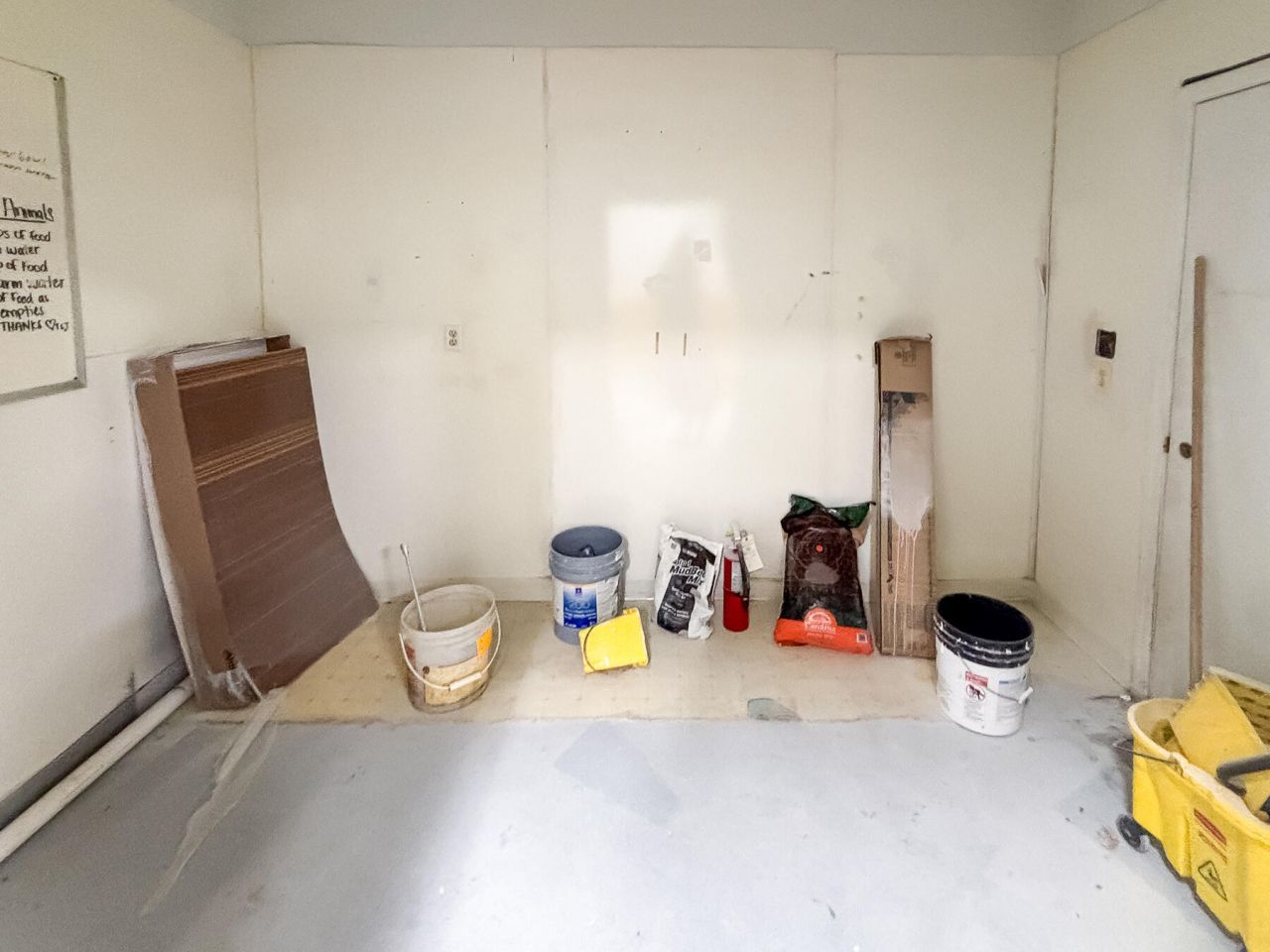 1662 Savannah Highway Photo 14