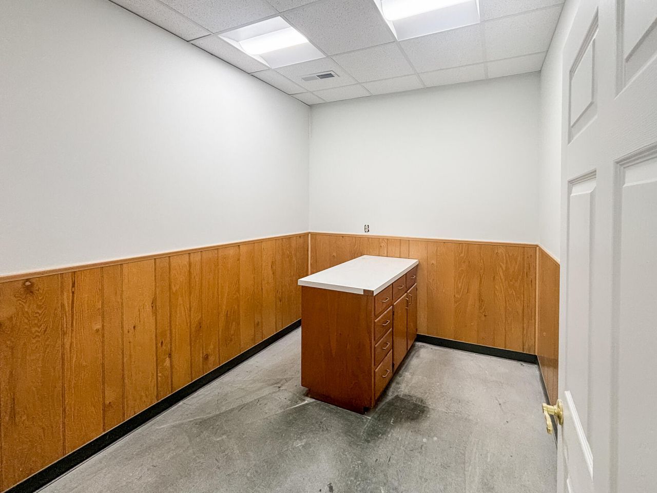 1662 Savannah Highway Photo 5