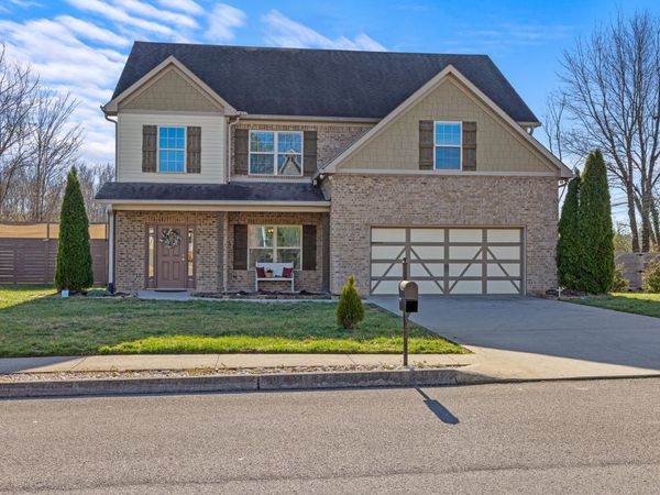 767 W Glenview Drive, Lenoir City, TN 37771