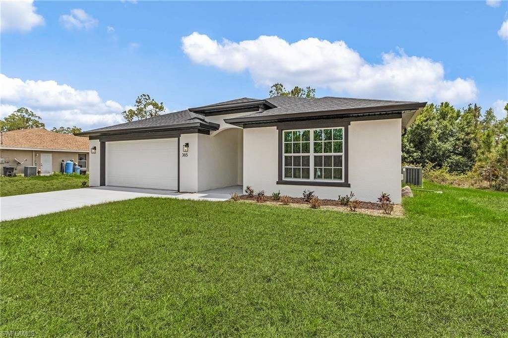365 Woodburn Dr, Lehigh Acres, FL 33972 Photo