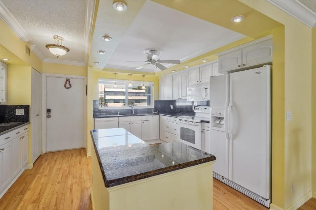 2014 S Federal Highway, Unit 308, Boynton Beach, FL 33435 Photo