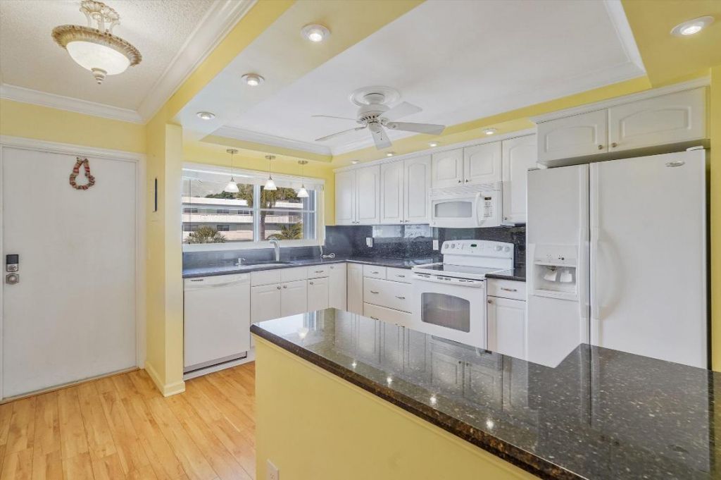 2014 S Federal Highway, Unit 308, Boynton Beach, FL 33435 Photo