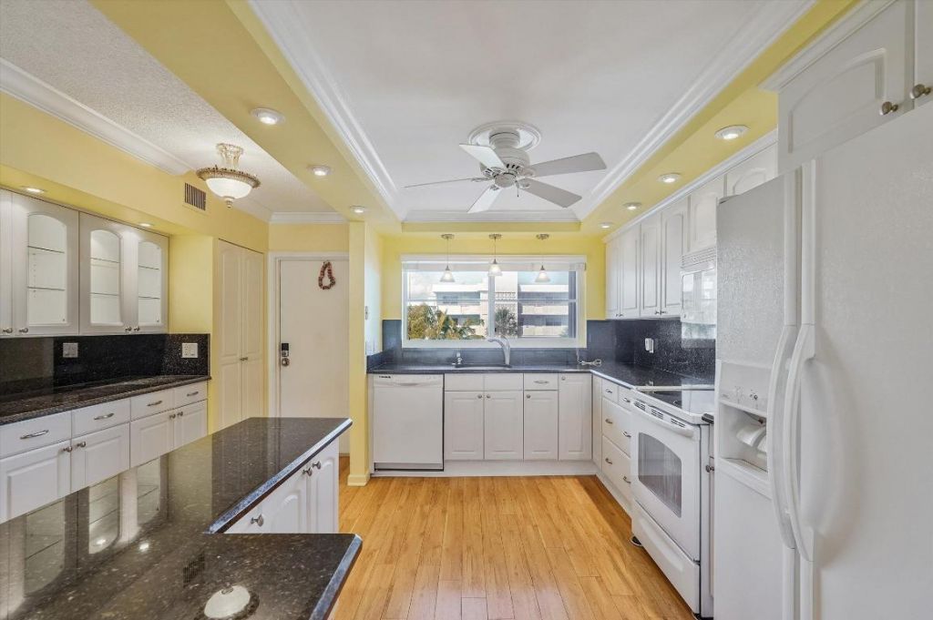 2014 S Federal Highway, Unit 308, Boynton Beach, FL 33435 Photo