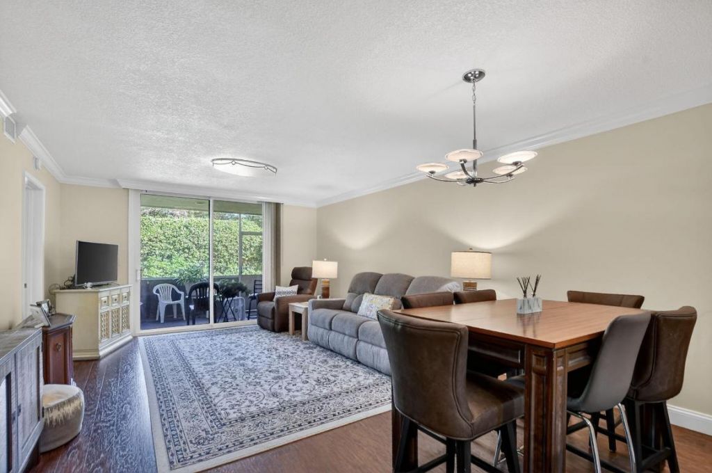 9215 Flynn Circle, Unit 8, Boca Raton, FL 33496 Photo