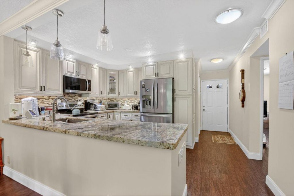 9215 Flynn Circle, Unit 8, Boca Raton, FL 33496 Photo