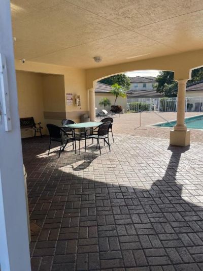 2080 Greenview Shores Boulevard, Unit 413, Wellington, FL 33414 Photo