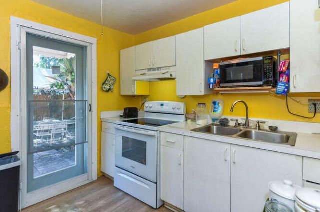 317 N D Street E, Lake Worth Beach, FL 33460 Photo