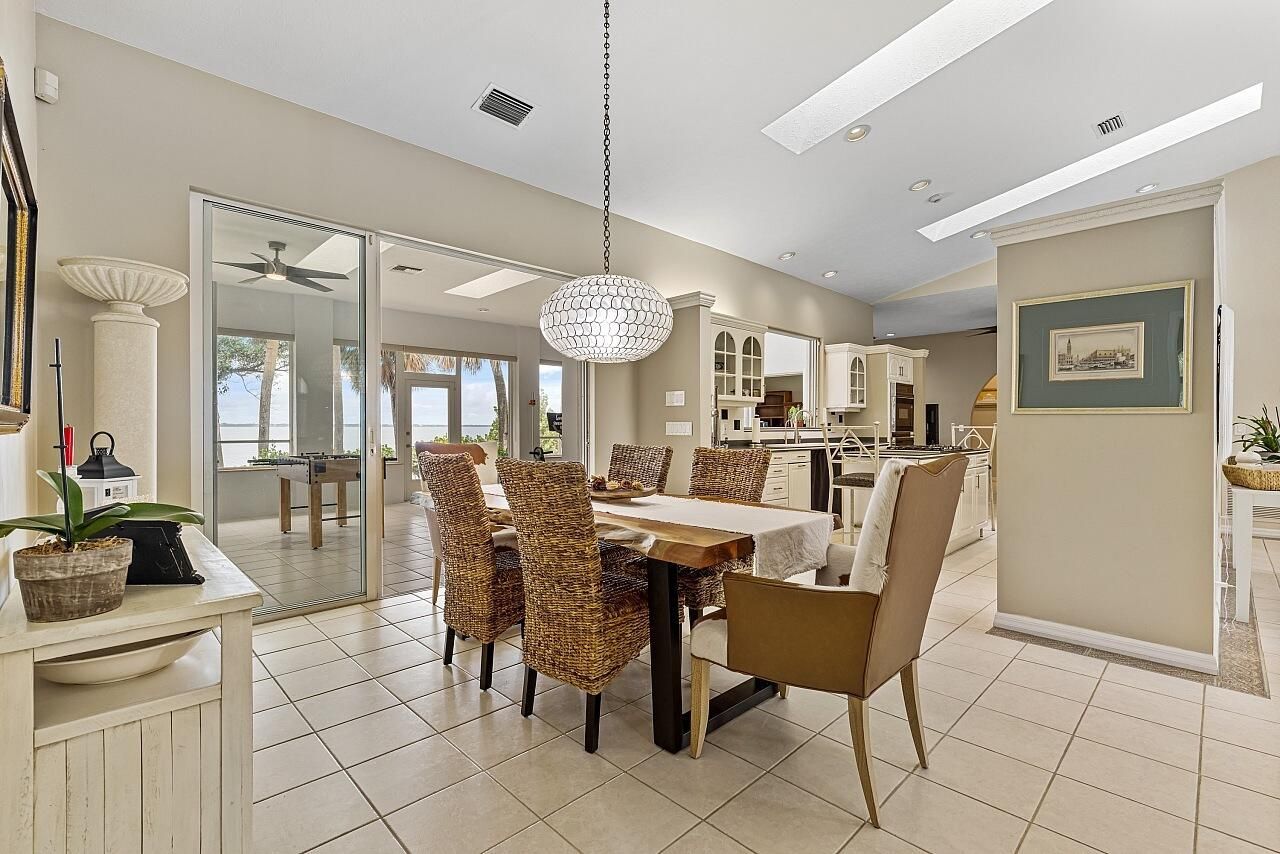 8601 S Ocean Drive, Jensen Beach, FL 34957 Photo