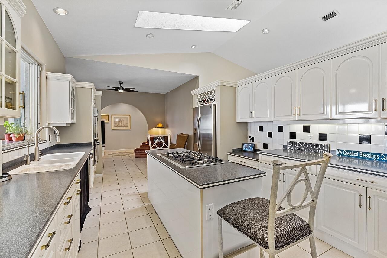 8601 S Ocean Drive, Jensen Beach, FL 34957 Photo