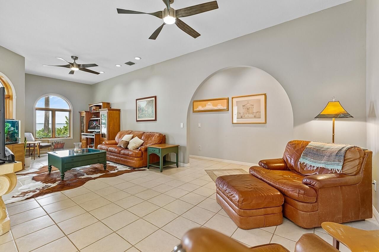 8601 S Ocean Drive, Jensen Beach, FL 34957 Photo