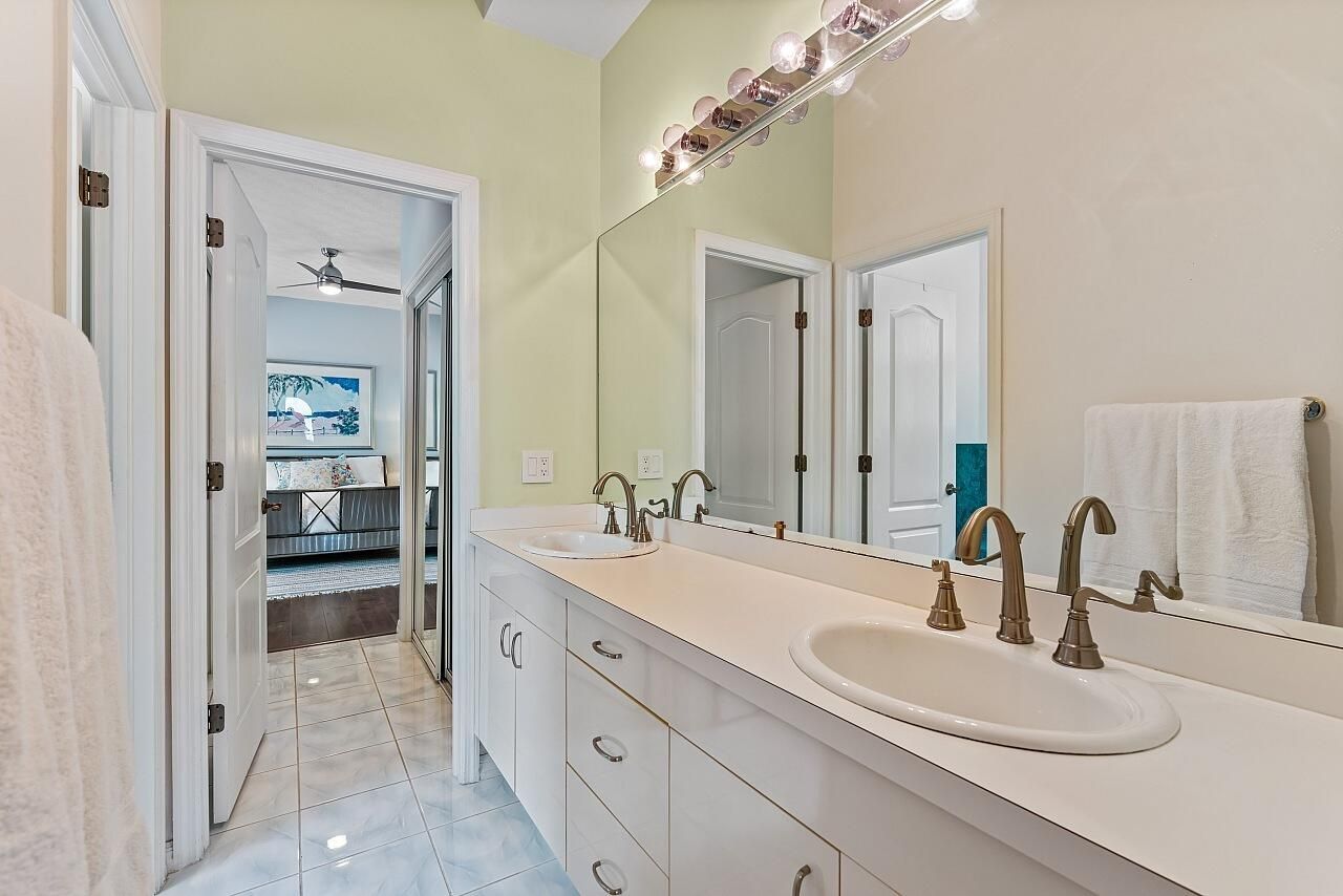 8601 S Ocean Drive, Jensen Beach, FL 34957 Photo