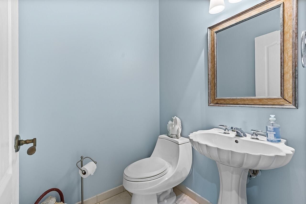 8601 S Ocean Drive, Jensen Beach, FL 34957 Photo