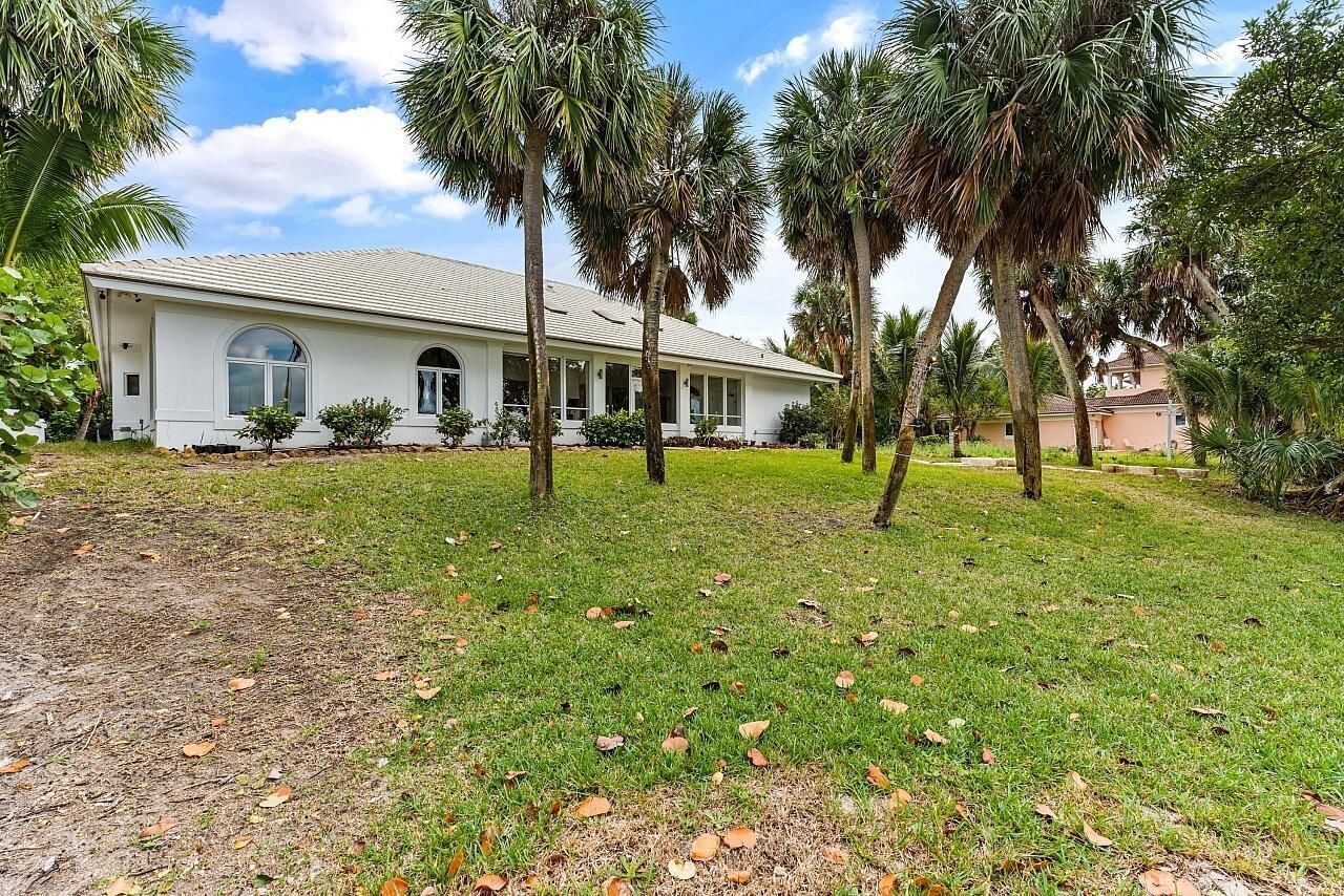 8601 S Ocean Drive, Jensen Beach, FL 34957 Photo