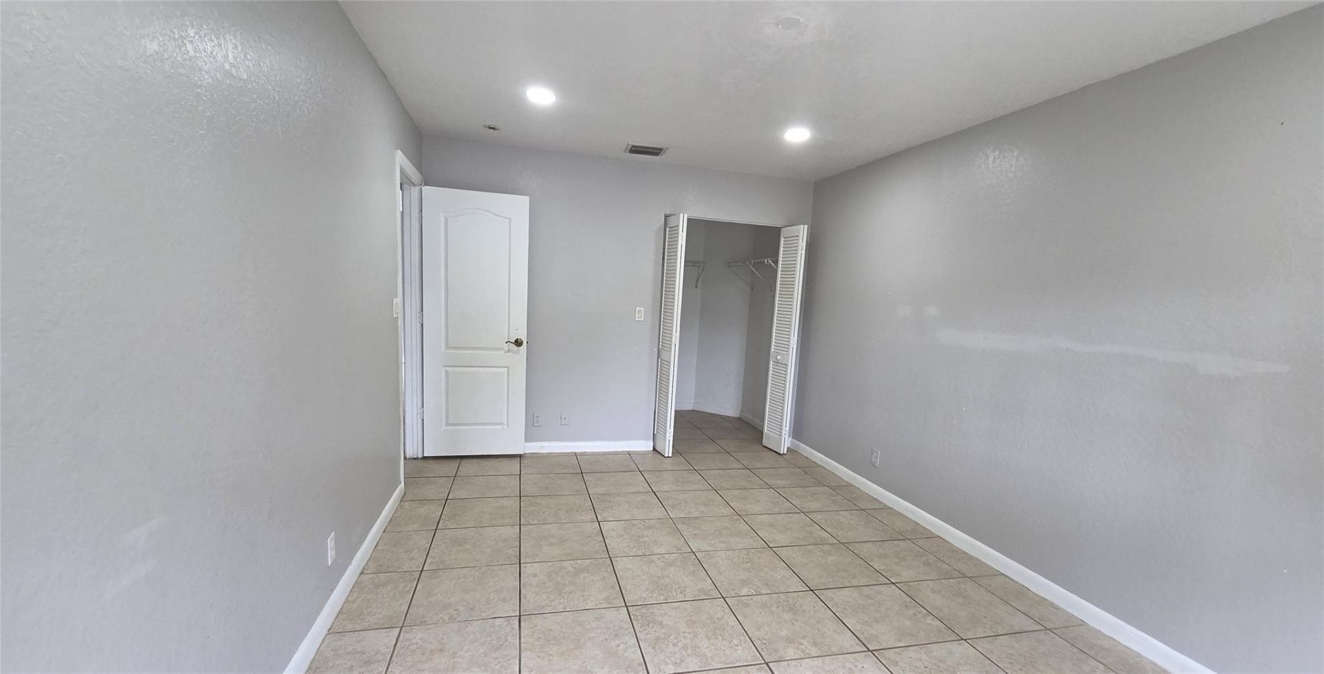 1649 SW 28th Terrace, Fort Lauderdale, FL 33312 Photo