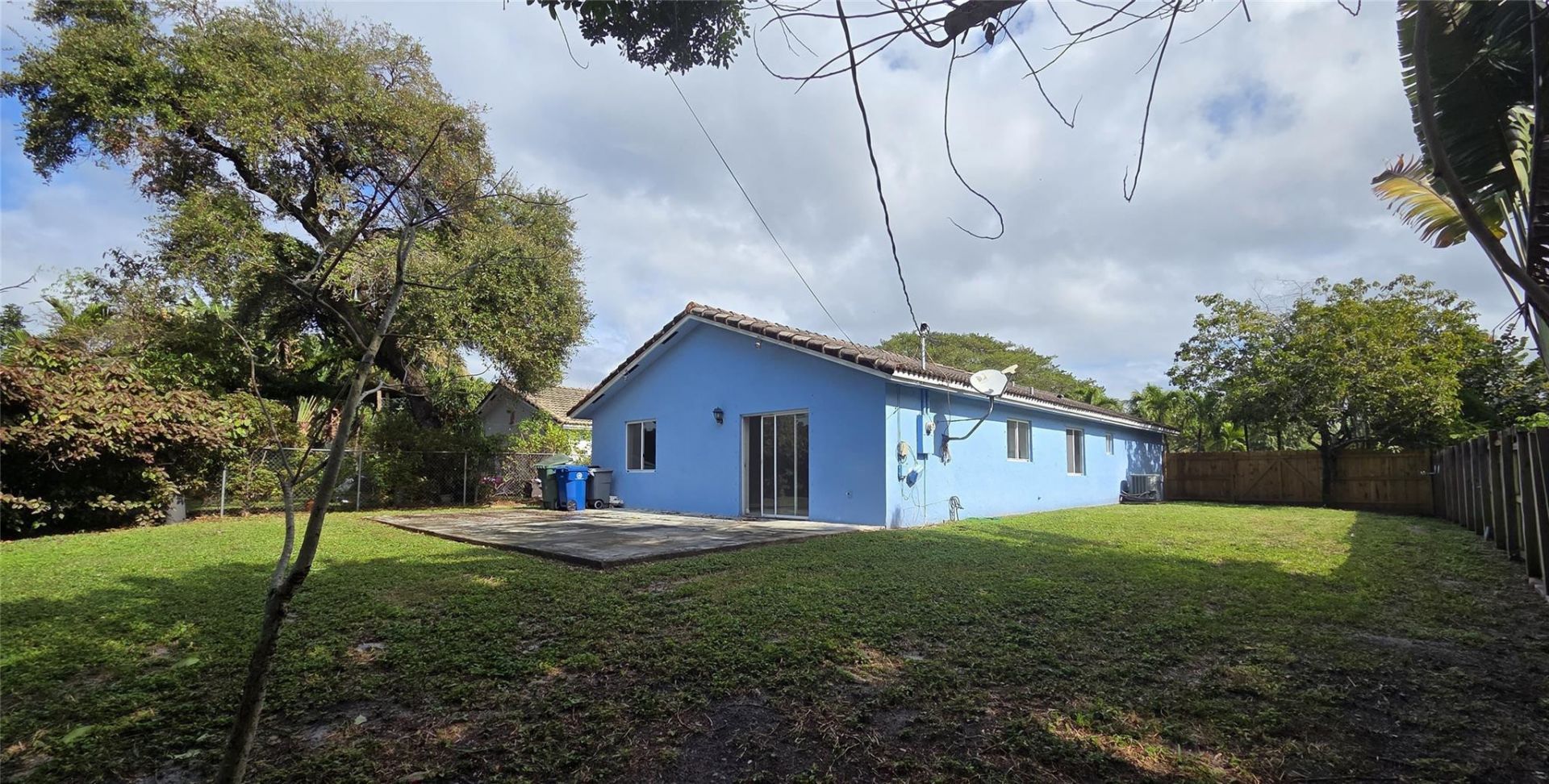 1649 SW 28th Terrace, Fort Lauderdale, FL 33312 Photo