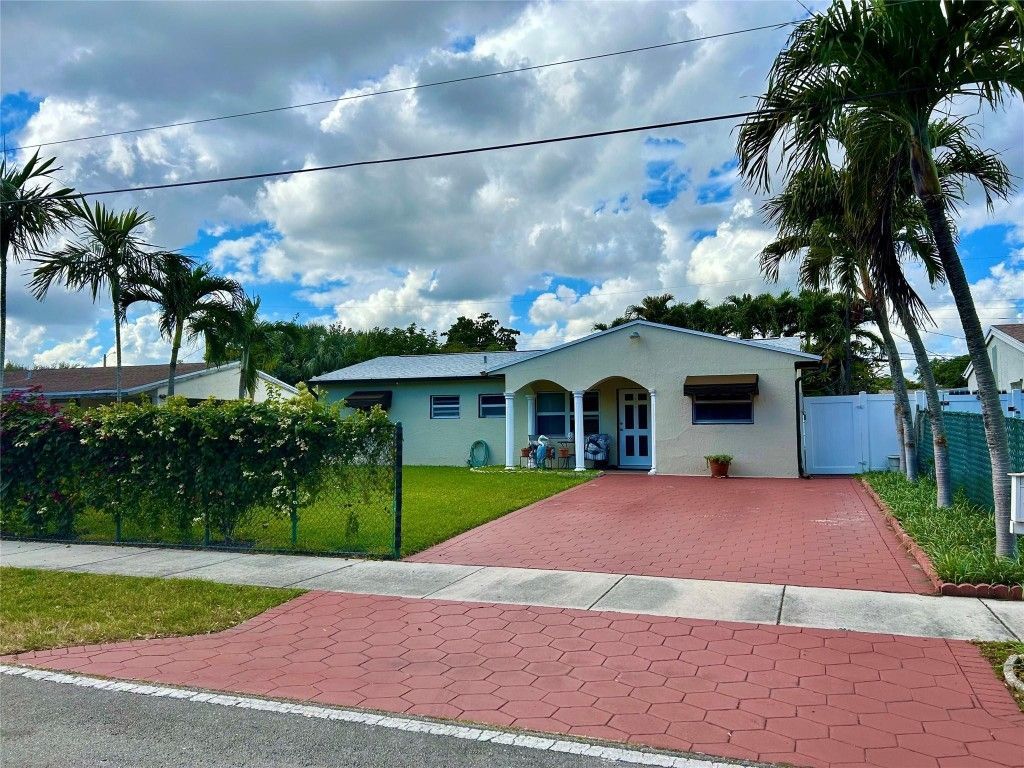 5971 NE 6th Avenue, Fort Lauderdale, FL 33334 Photo