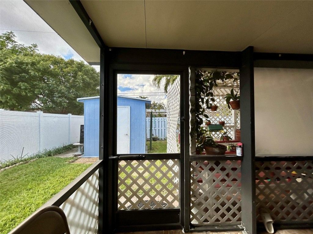 5971 NE 6th Avenue, Fort Lauderdale, FL 33334 Photo