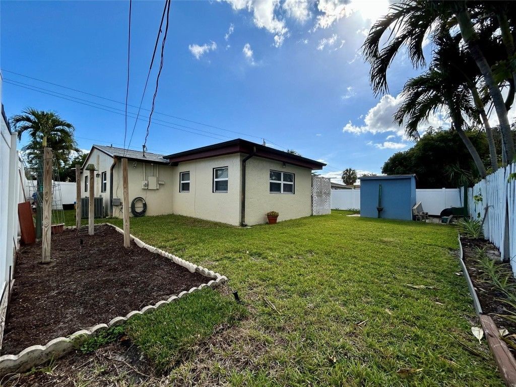 5971 NE 6th Avenue, Fort Lauderdale, FL 33334 Photo