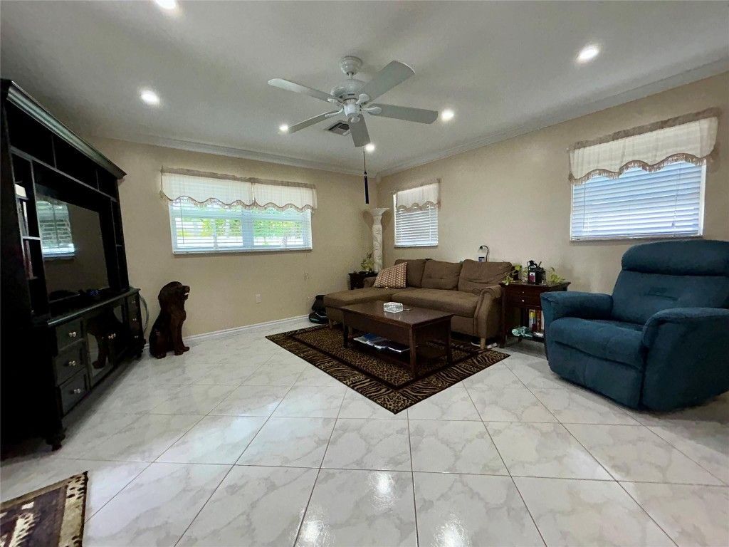 5971 NE 6th Avenue, Fort Lauderdale, FL 33334 Photo