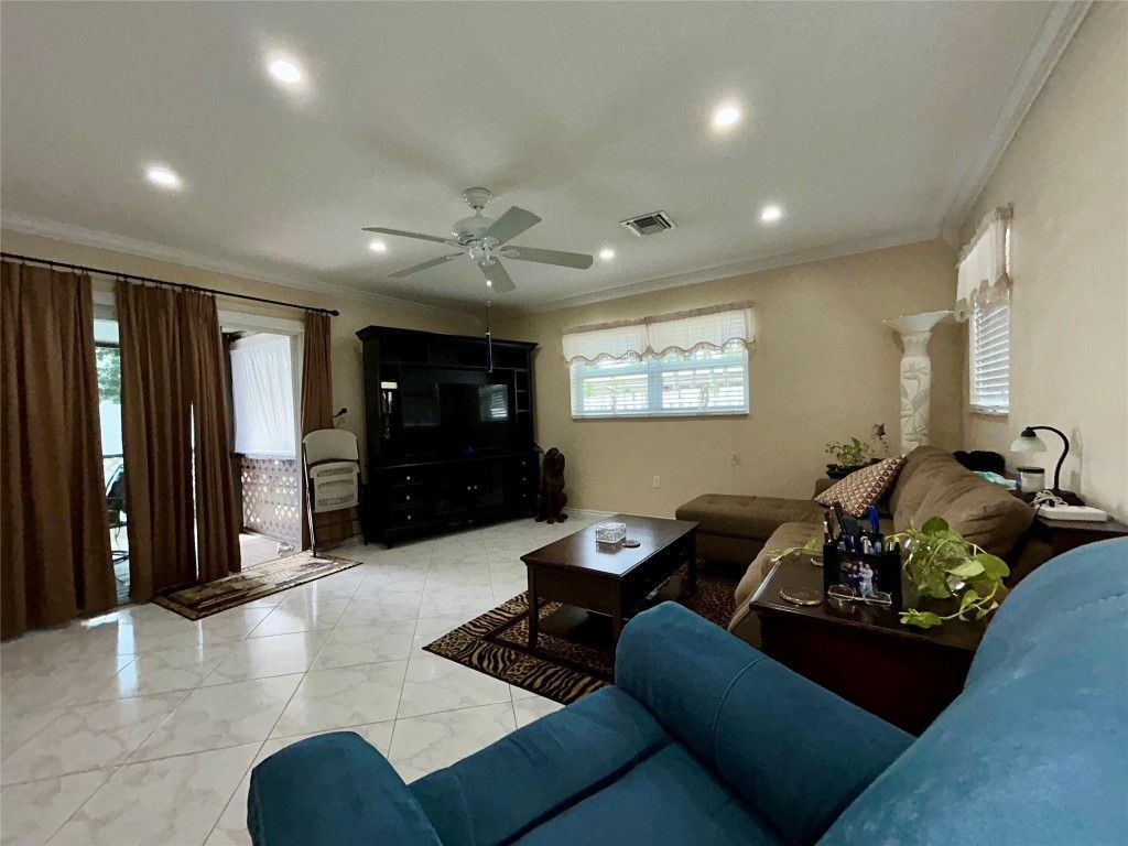 5971 NE 6th Avenue, Fort Lauderdale, FL 33334 Photo