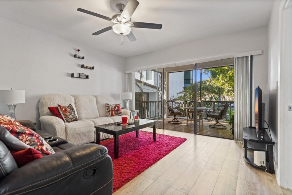 6060 S Falls Circle Drive, Unit 218, Lauderhill, FL 33319 Photo