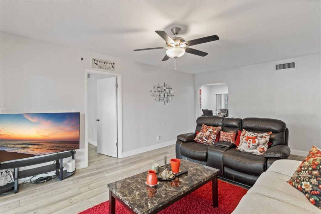 6060 S Falls Circle Drive, Unit 218, Lauderhill, FL 33319 Photo