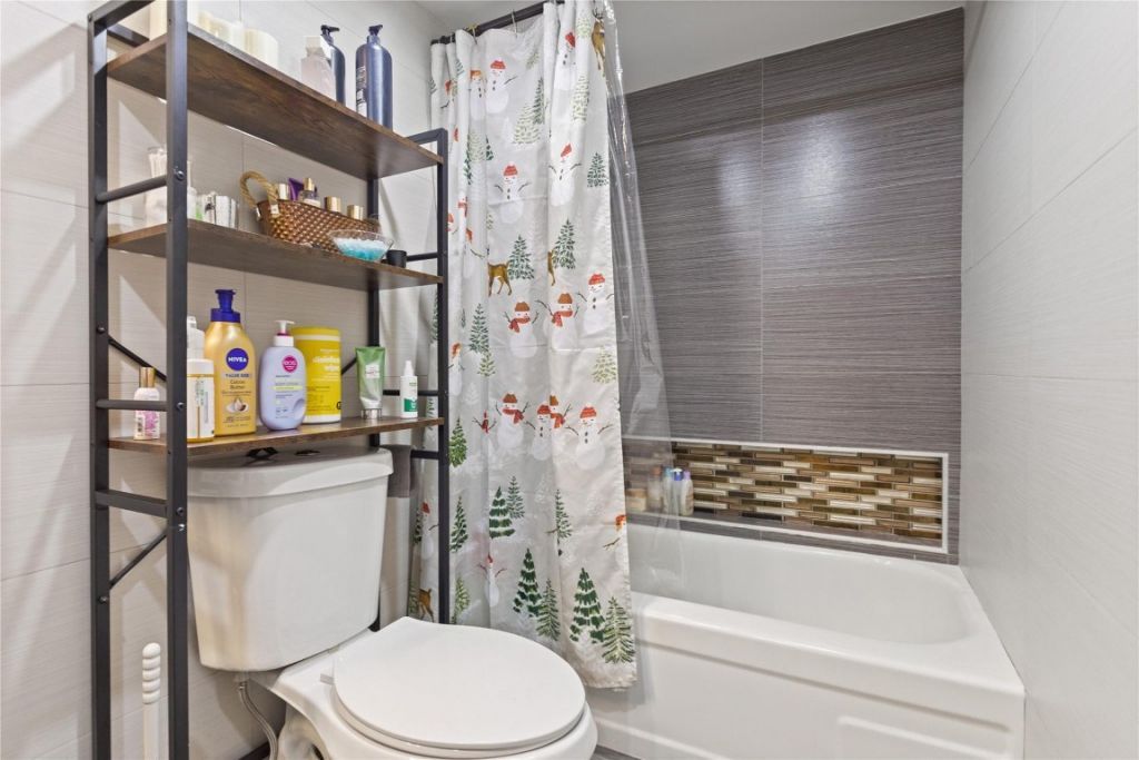 6060 S Falls Circle Drive, Unit 218, Lauderhill, FL 33319 Photo