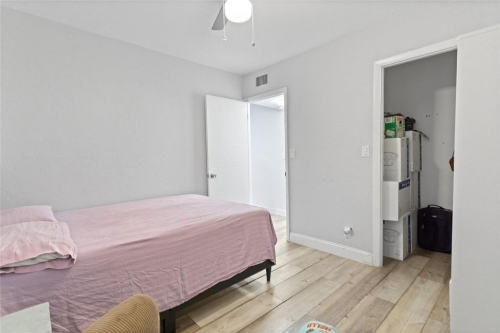 6060 S Falls Circle Drive, Unit 218, Lauderhill, FL 33319 Photo