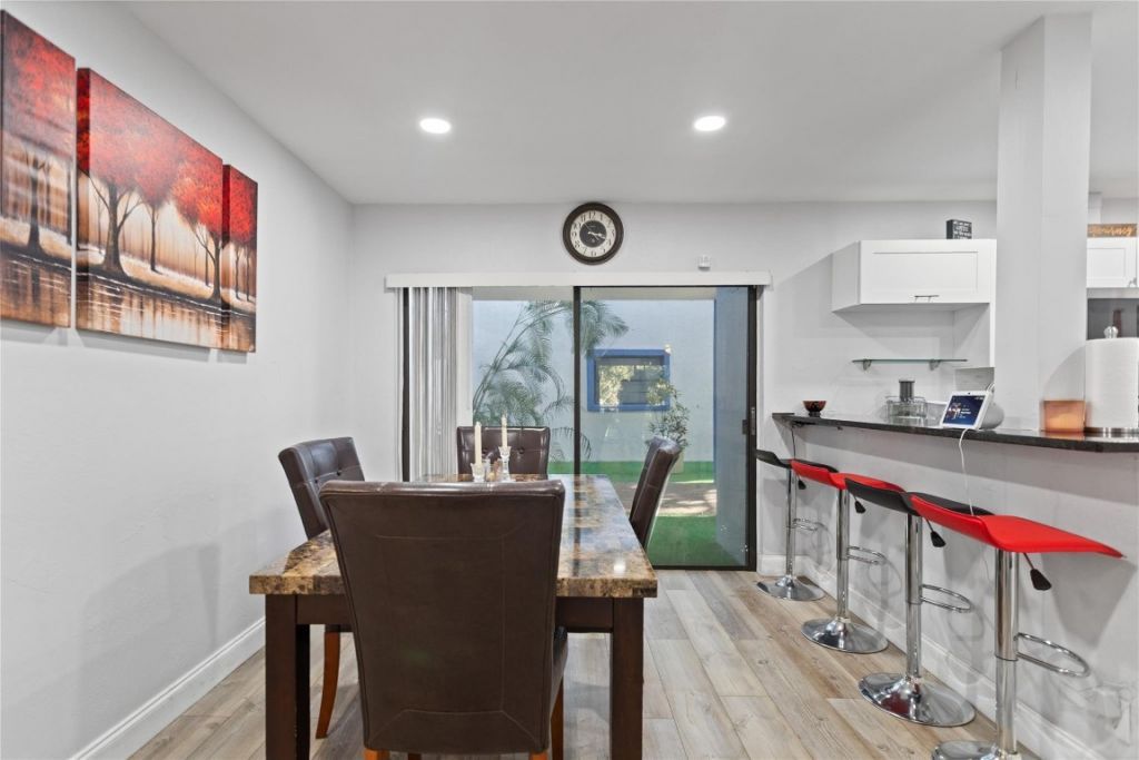 6060 S Falls Circle Drive, Unit 218, Lauderhill, FL 33319 Photo