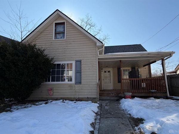 218 Roberts Avenue, Franklin, OH 45005