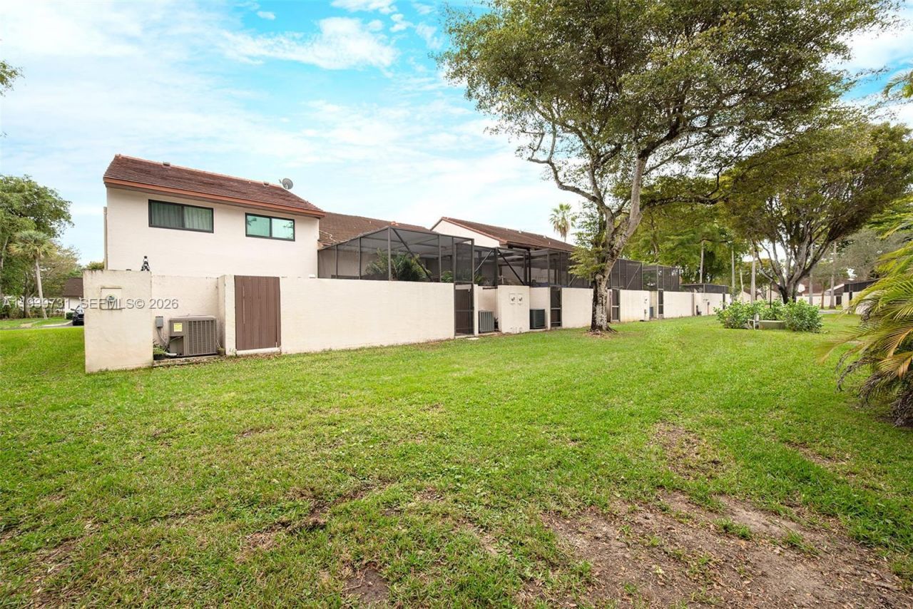 9079 SW 133rd Ct, Unit F, Miami, FL 33186 Photo