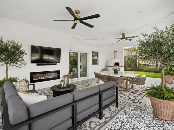 930 34th St, West Palm Beach, FL 33407