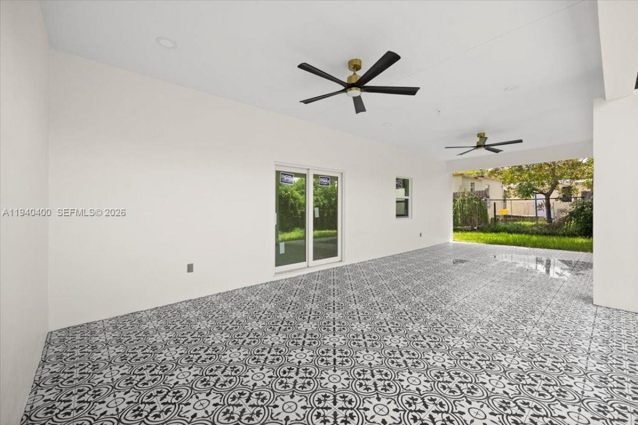 930 34th St, West Palm Beach, FL 33407 Photo