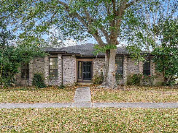 3056 BRIDGEVIEW Drive, Jacksonville, FL 32216