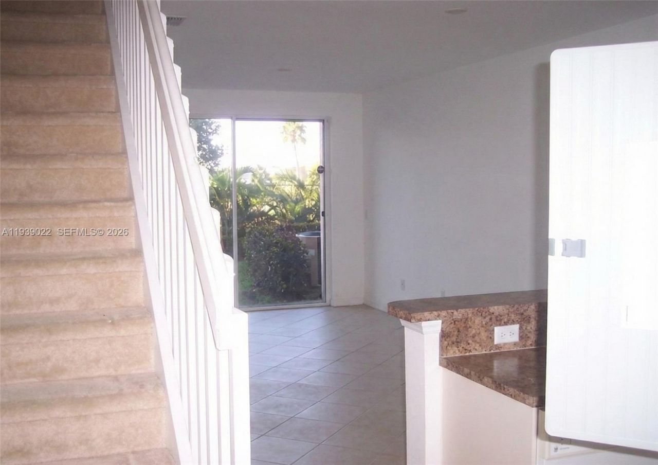 1942 Alamanda Way , Riviera Beach, FL 33404 Photo